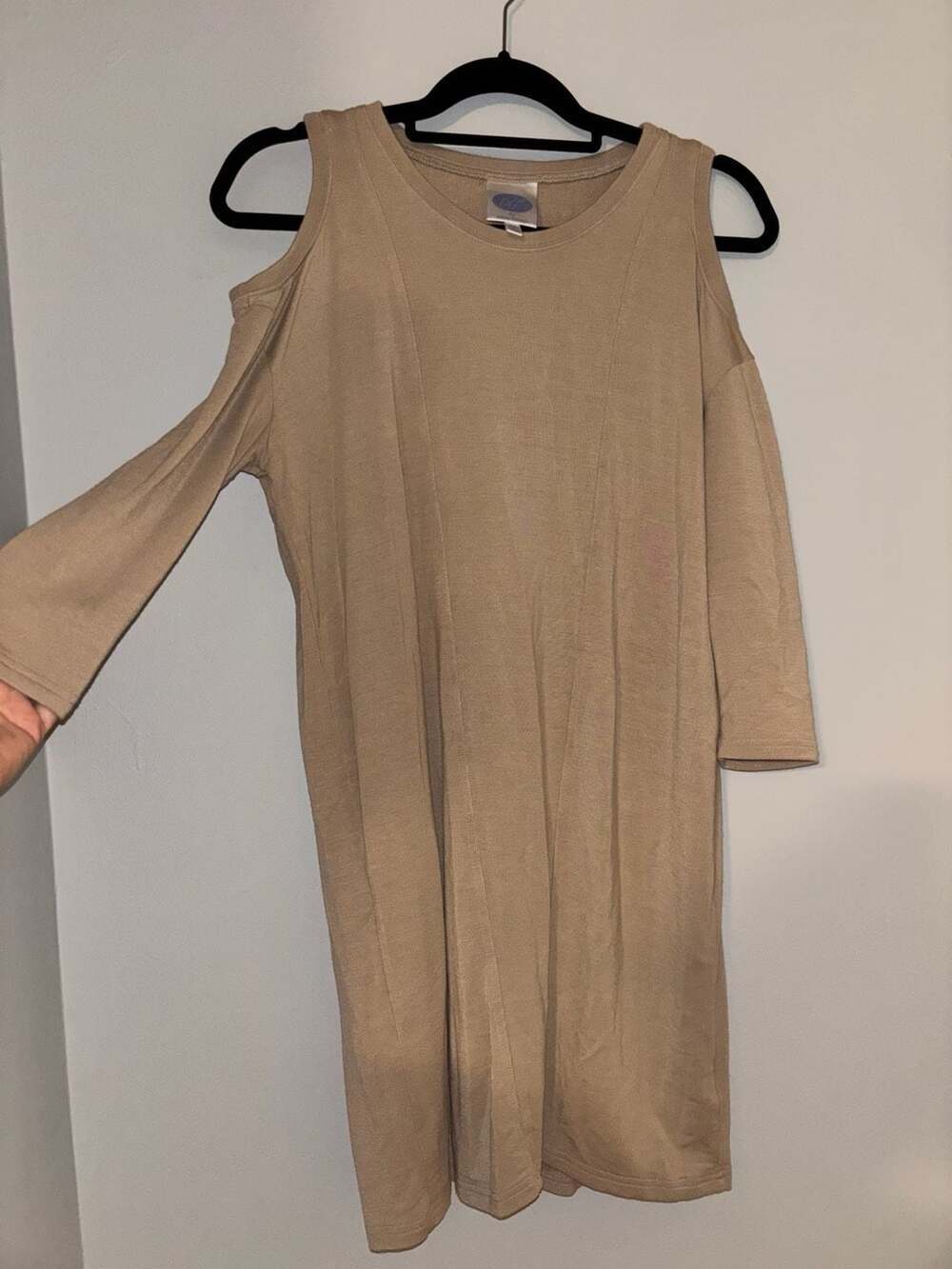 Diane Gilman Soft Long Cut out Shoulder Sleeve Paneled Dress